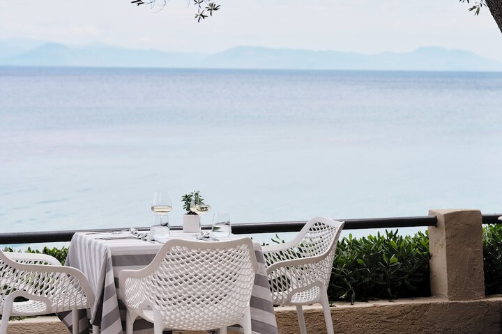 Dining 80 of 111