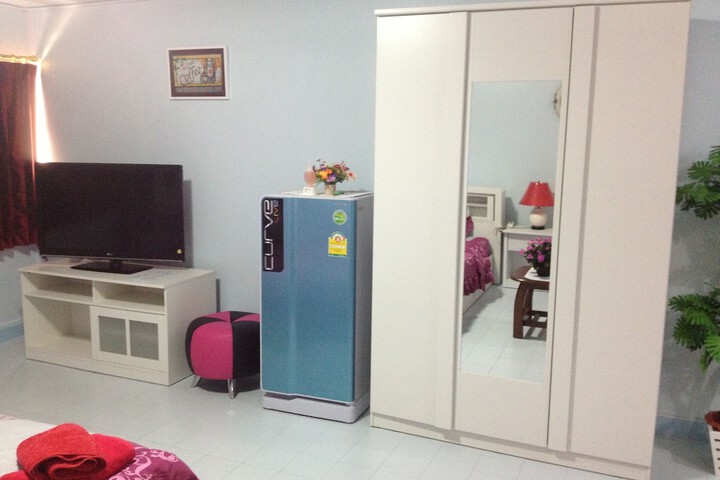 Room 14 of 19