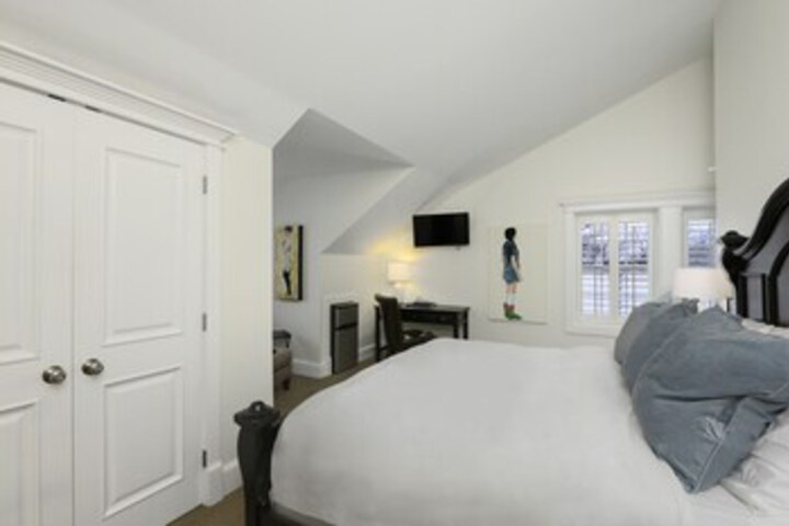 Room 36 of 36