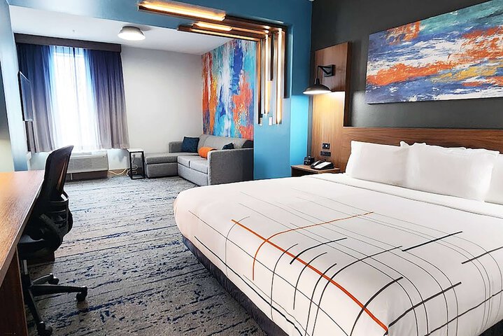 Room 5 of 34