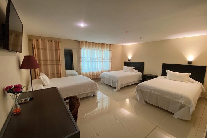 Room 30 of 48