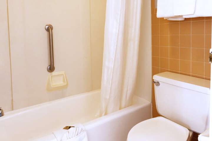 2 Double Bed Room (13 of 14)