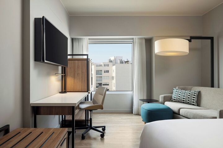 Room 14 of 70