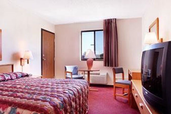 Room 29 of 48