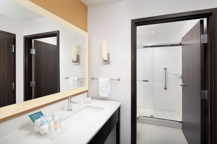 Bathroom shower