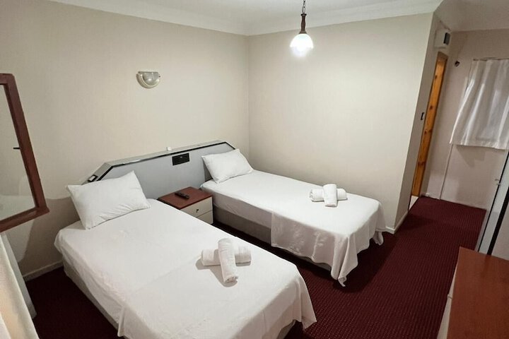 Room 3 of 11