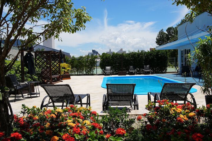 Pool 31 of 47