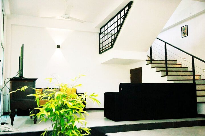 Room 11 of 20