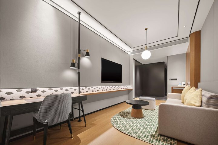 Room 14 of 53