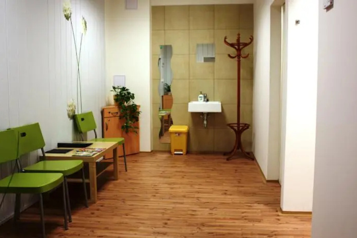 Room 12 of 20
