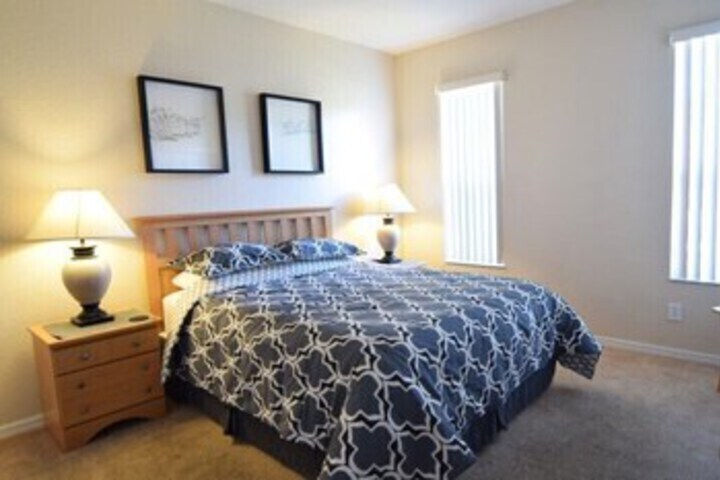 Room 21 of 28