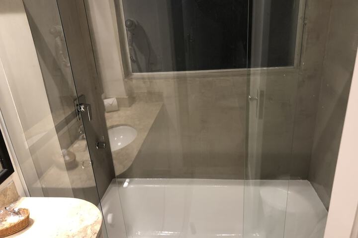 Room 90 of 156