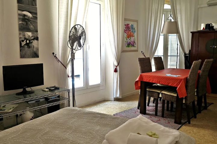 Room 2 of 13