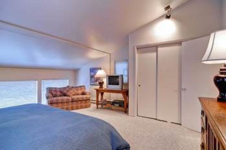 Room 19 of 34