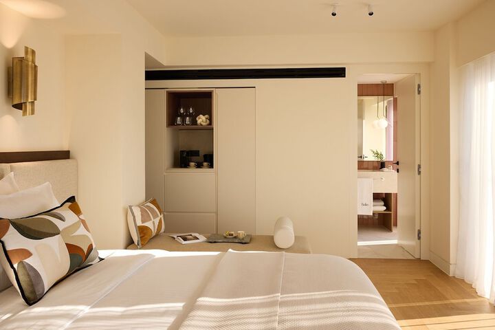 Room 22 of 50