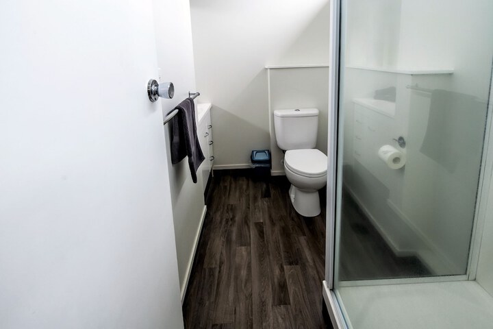 Room 46 of 62