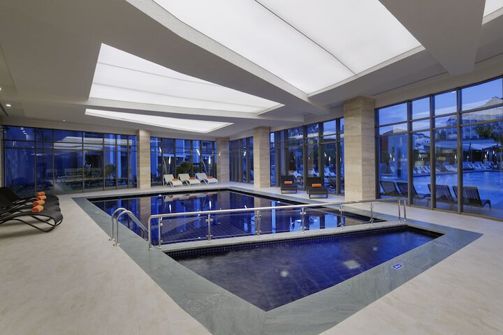 Pool 58 of 303