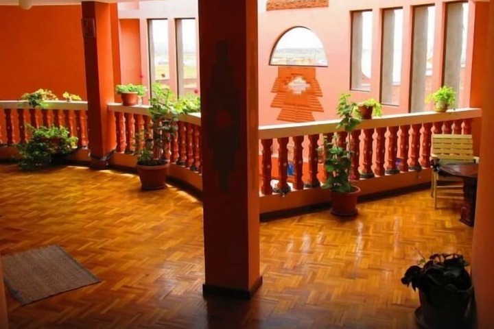 Ballroom/Hall 10 of 15