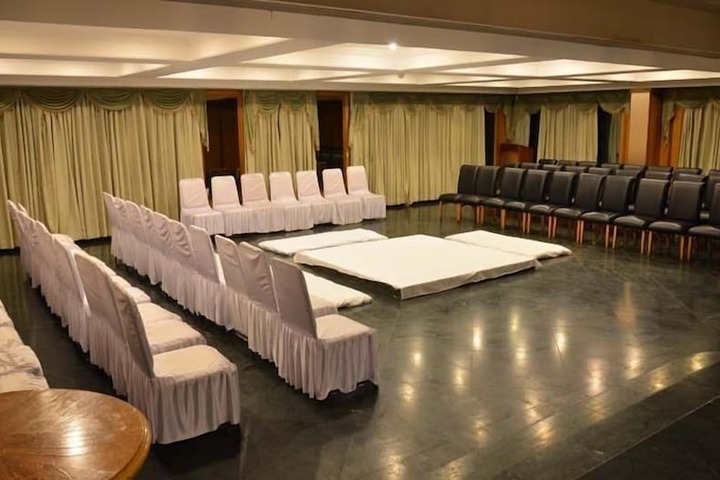 Ballroom/Hall 30 of 41