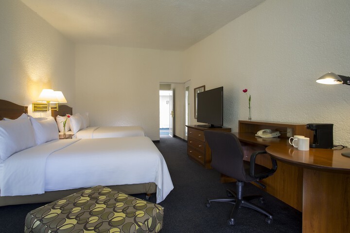 Room 10 of 40