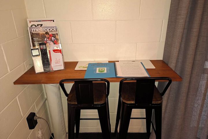 Room 43 of 103