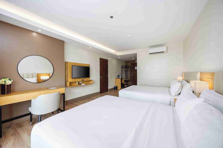 Room 12 of 36