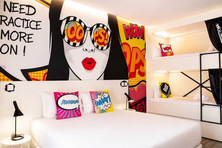 Room 16 of 65