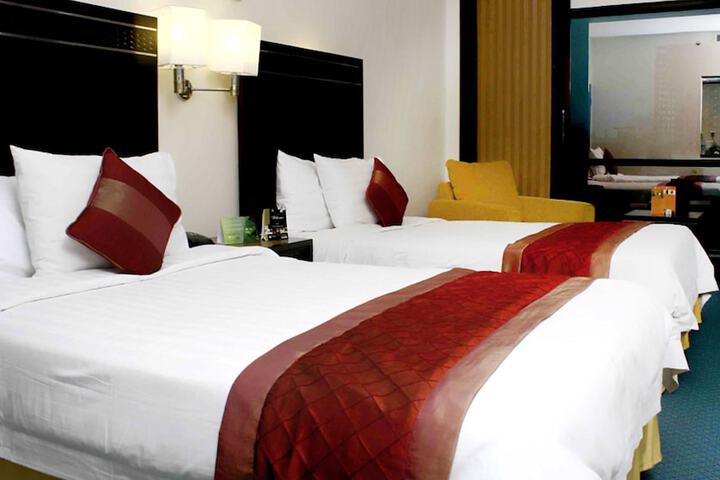 Room 27 of 67