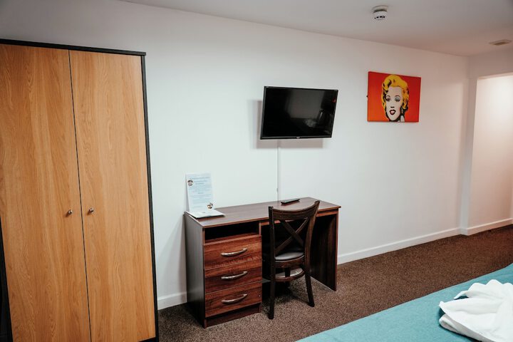 Room 19 of 42