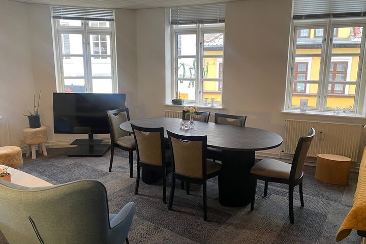 Room 5 of 26