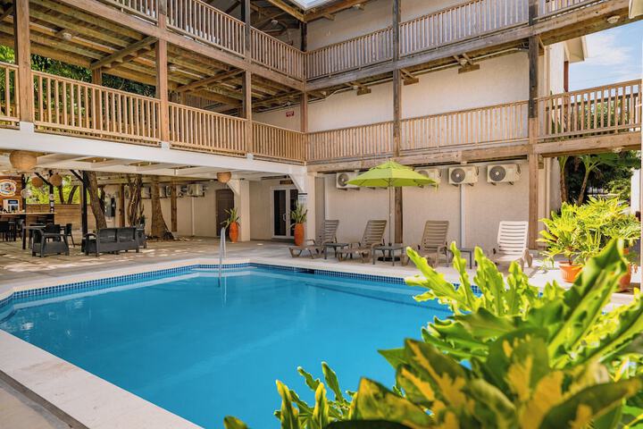 Pool 46 of 77