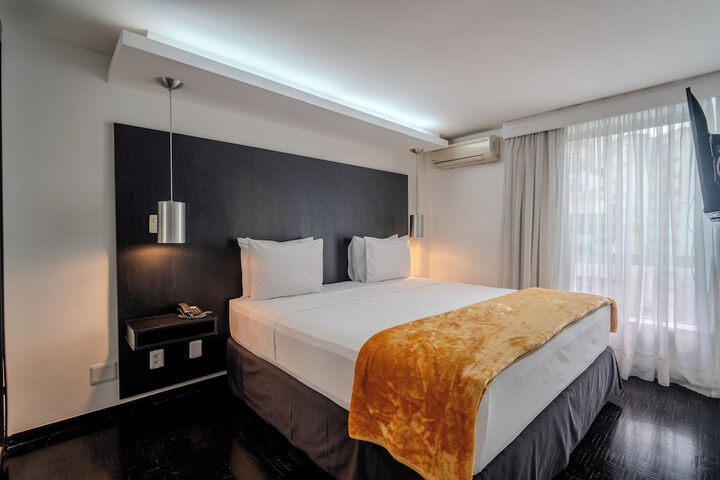 Room 3 of 46