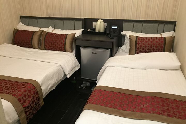 Room 8 of 52