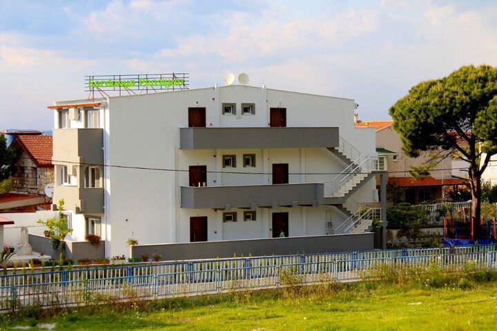 Hotel 10 of 74
