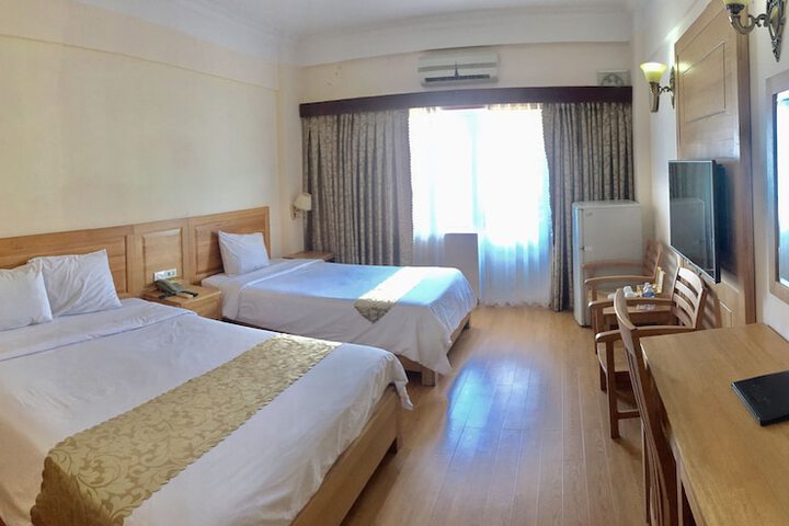 Room 8 of 35