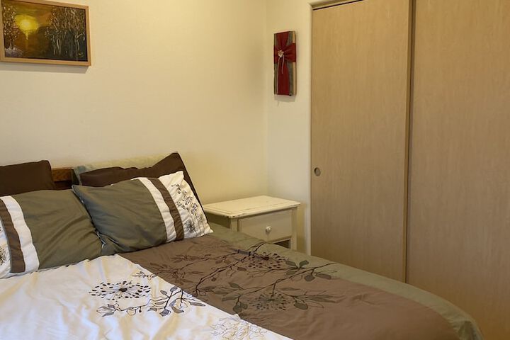 Room 2 of 31
