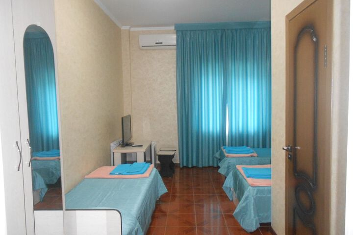 Room 4 of 23