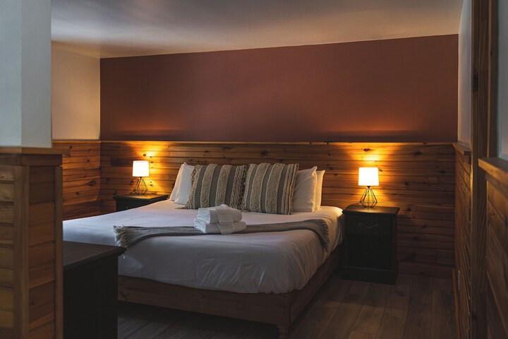 Room 18 of 49