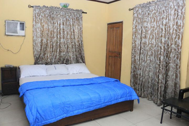 Room 3 of 12