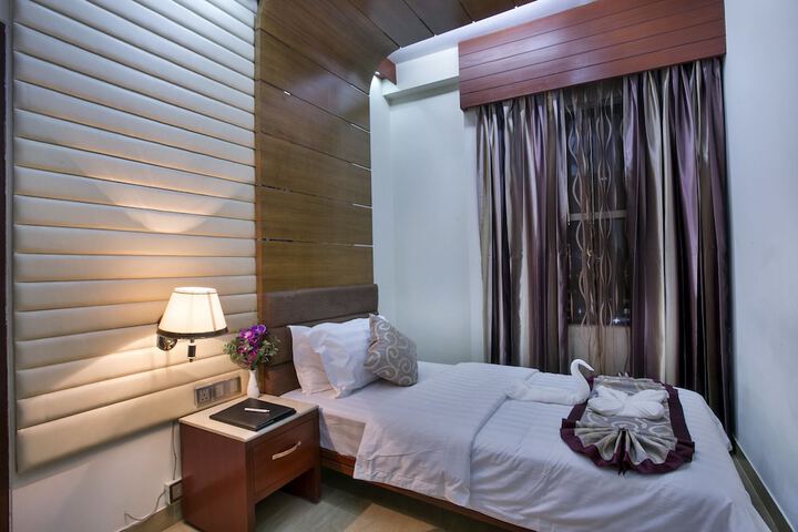 Room 18 of 36