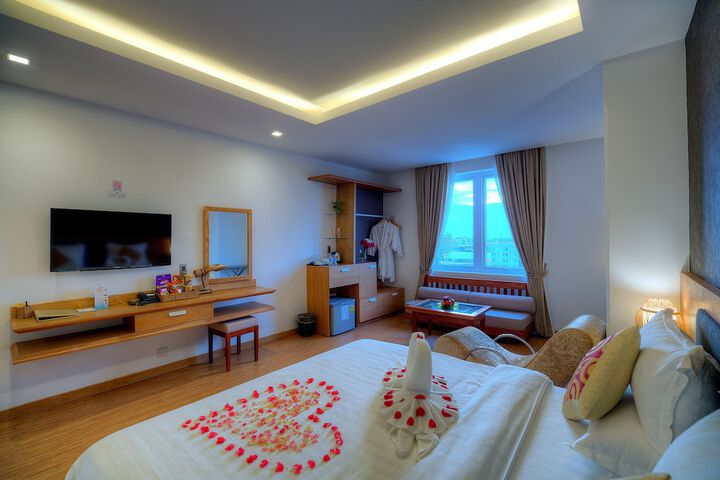 Room 15 of 96