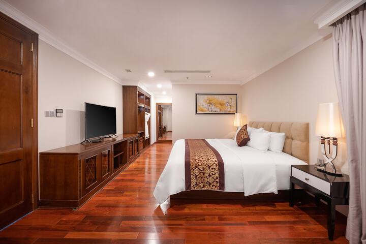 Room 9 of 57