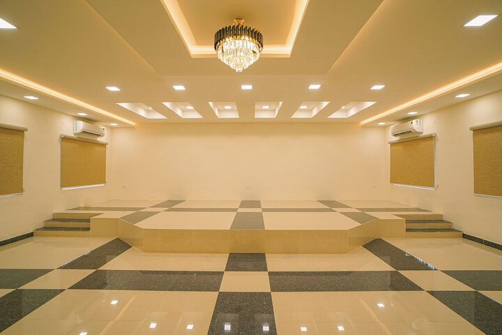 Ballroom/Hall 36 of 52