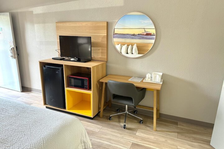 Room 5 of 46