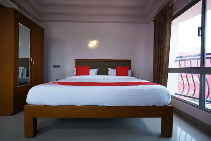 Room 3 of 13
