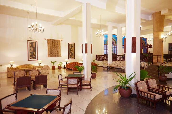 Guest Lobby