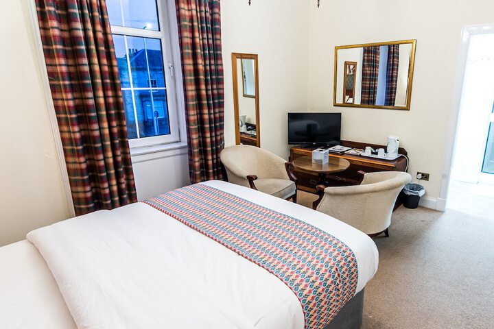 Room 10 of 21