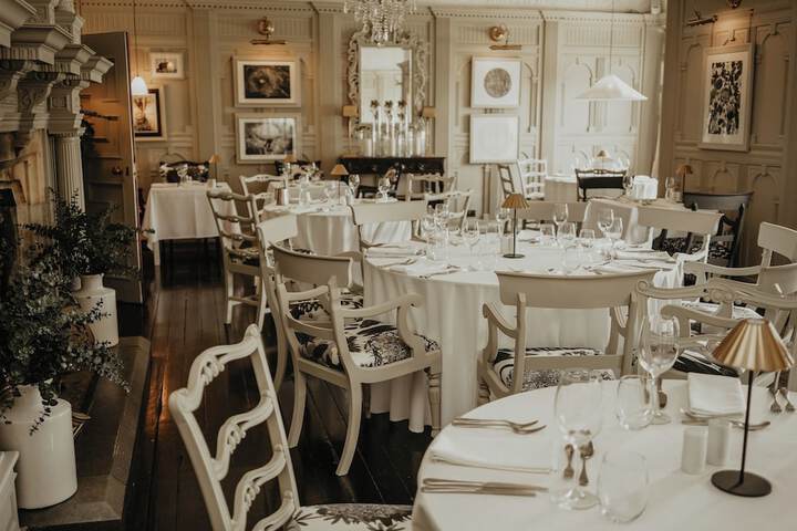 Dining 67 of 99