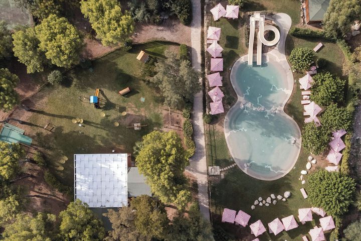 Pool 72 of 256
