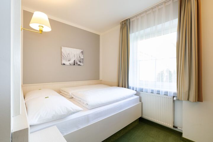 Room 6 of 39